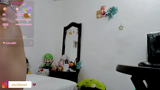 Amy_jones77 webcam