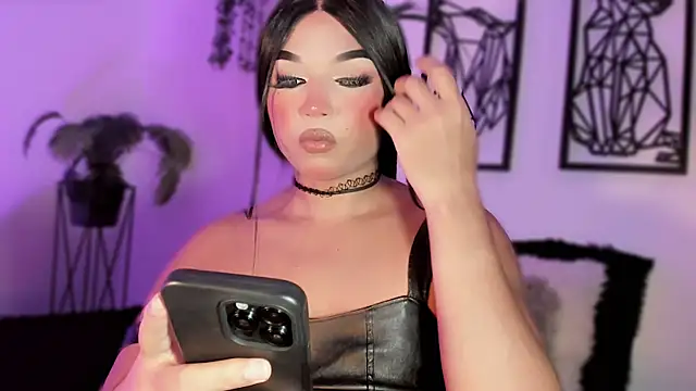misstreslatin webcam