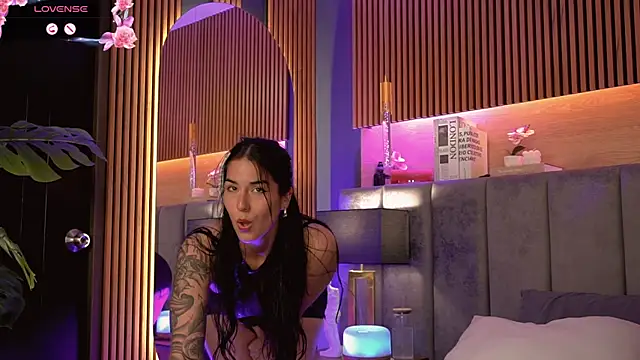 Angelina_Dior webcam