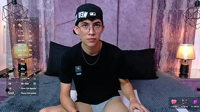 AronTawers webcam