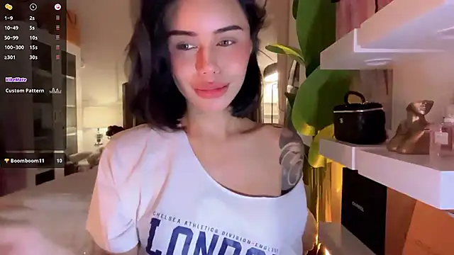 Kivendy - Trans webcam sex chat
