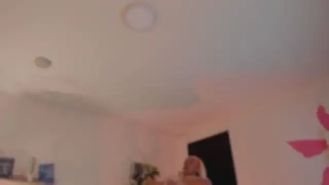 YariRose webcam