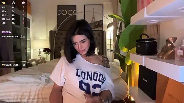 Kivendy - Trans webcam sex chat