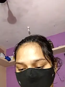 Priyanka_30 webcam