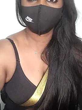 Tamil_Azhaghi webcam