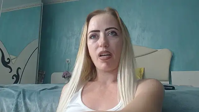 LaraLanee webcam