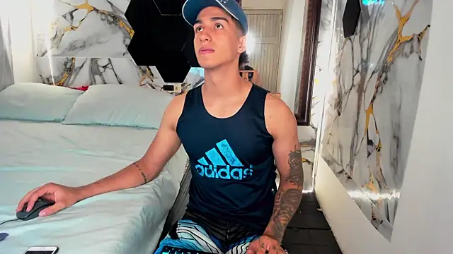 Goldendesirexx webcam
