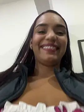 Sara-77 Live Web Cam Show