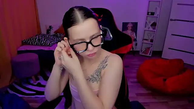 VibeRoxy webcam