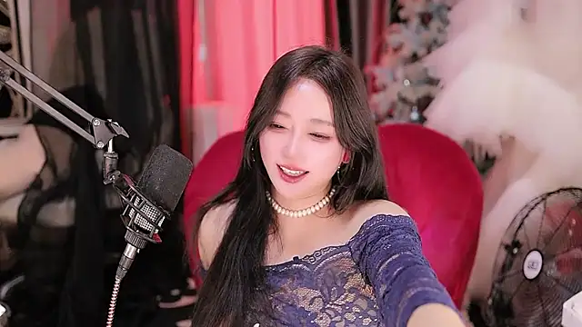 Missy_Nana21 webcam