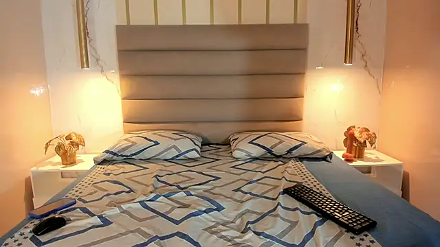 Maxi_little Live Web Cam Show