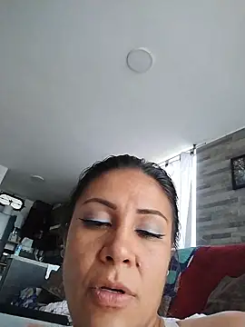 KittyHoleshot87 webcam