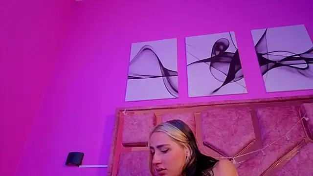 samantaa_liov Live Web Cam Show