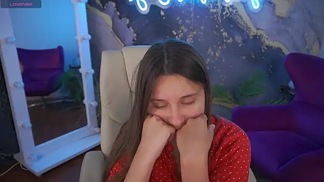 TinyNatalie webcam