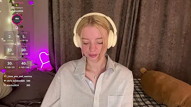 Marry_Sornatiko webcam
