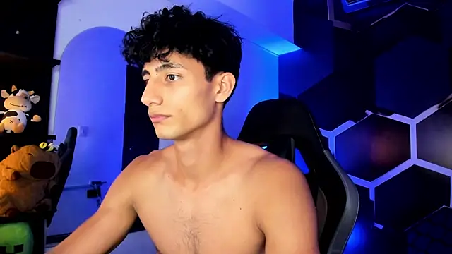 MaxiimoRomano_ webcam