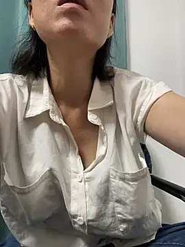 lilysister66 webcam