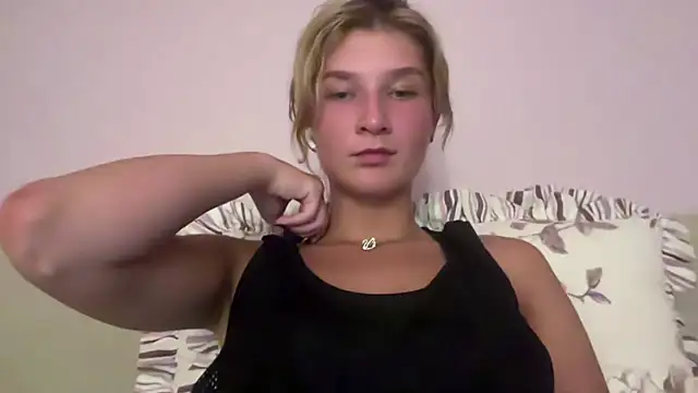 MyraCadoff webcam