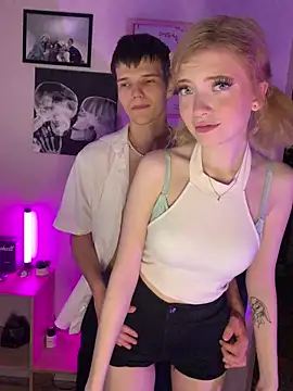 AnnaLucasShow webcam