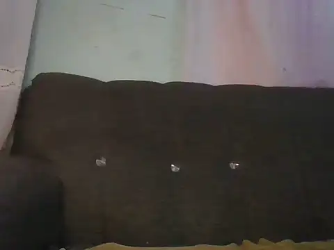 freaky-hotgal001 webcam