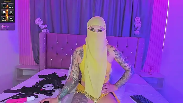 Nayla-Mouna webcam