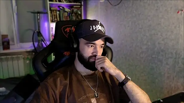 _Serious_Man webcam