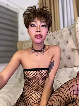 Innocent_yanixx69 Live Web Cam Show