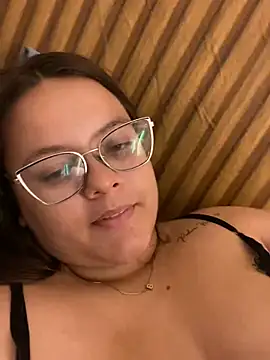 Laryssinha_69 webcam
