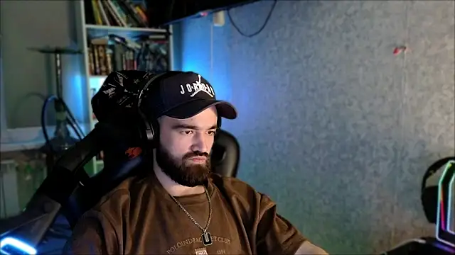 _Serious_Man webcam