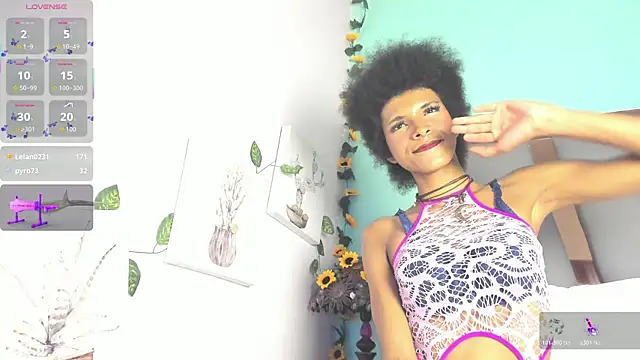 Violett_Salvatore webcam