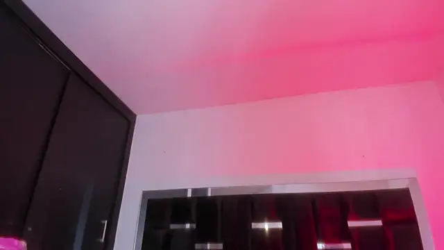 DANITENDER555 webcam