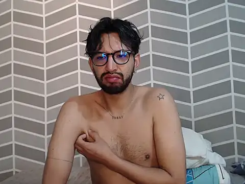 thomass1018 webcam