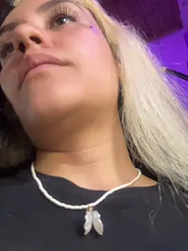 Sara_92 webcam