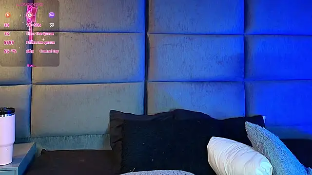 AshleyMonroee__ webcam