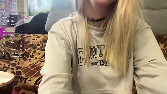 moonluv33 webcam
