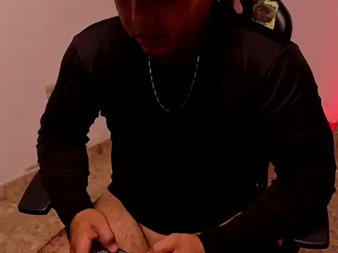 Kalvinhot77 webcam