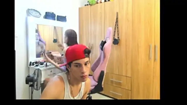 Pride_couple webcam