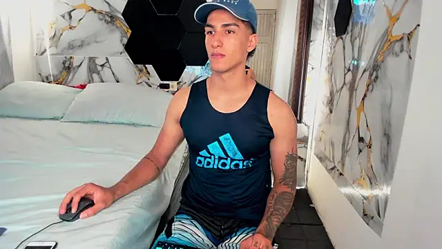 Goldendesirexx webcam