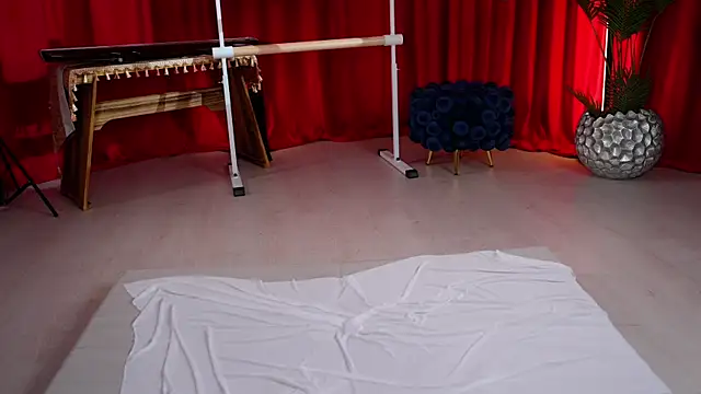 KittyCaitlin Live Web Cam Show