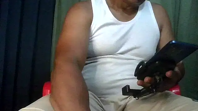 bigblackcock75 webcam