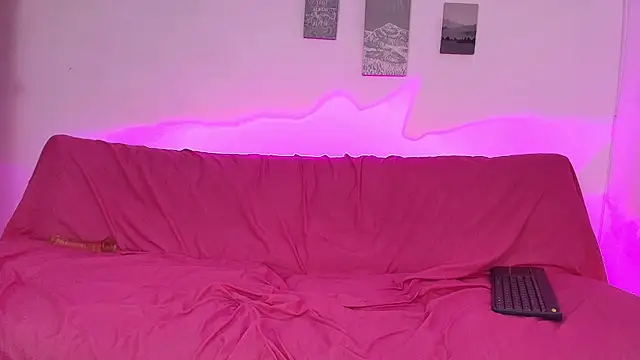 Nikki__uwu webcam