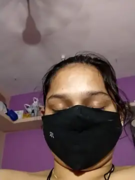 Priyanka_30 webcam