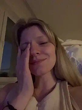MaryHiggins webcam