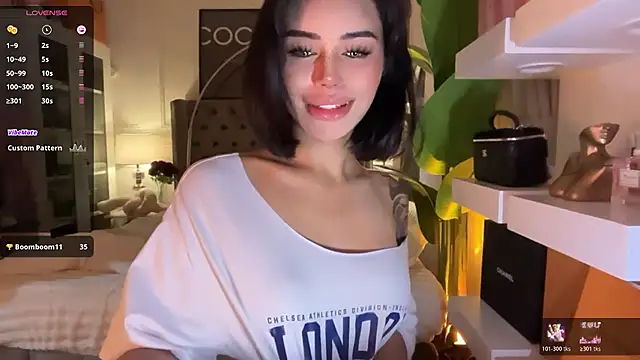 ParisianDoll Live Web Cam Show