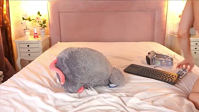 ChannelAngeless webcam