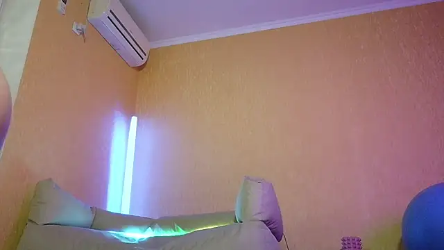 Elinaharper webcam
