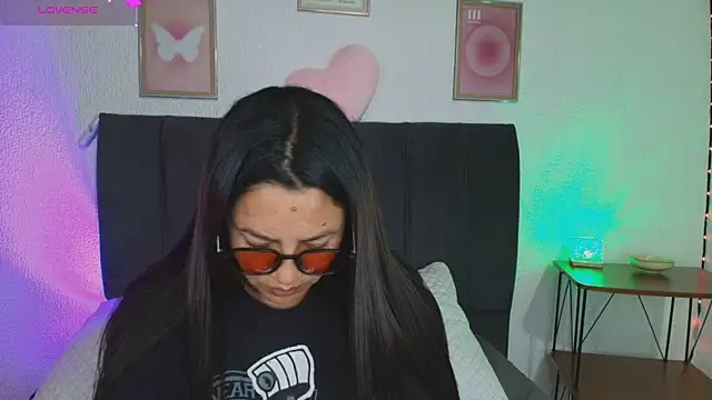 samm_curvy webcam