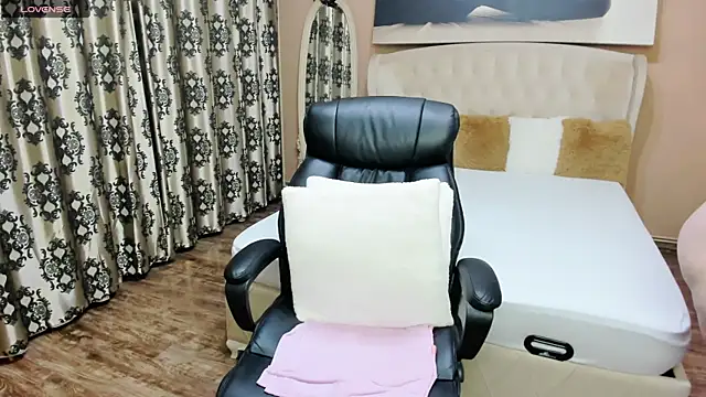 AnneRainn webcam