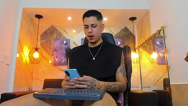 Klaar_Blessed webcam