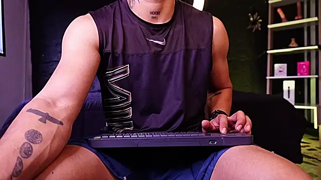 LiamDeep webcam